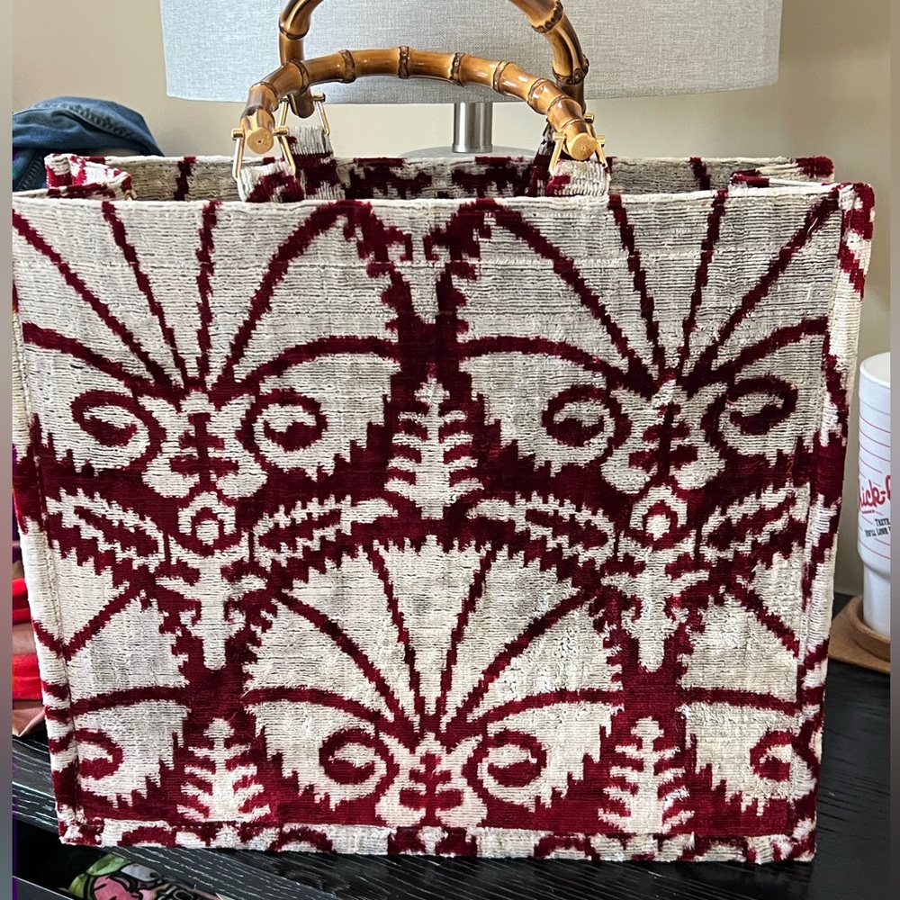 Woven Bamboo Handle Tote Bag in Burgundy and Cream